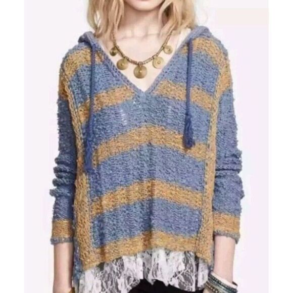 FP FREE PEOPLE Crocheted Pullover Hoodie Sweater S Excellent Condition - Picture 1 of 8
